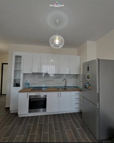 Tirane, jepet me qera apartament 2+1 Kati 6, 85 m² 500 € (rruga e kavajes)