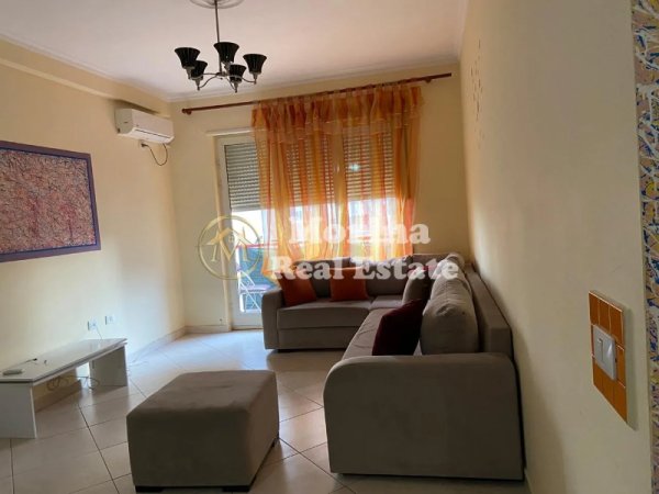 Tirane, jepet me qera apartament 1+1 Kati 5, 78 m² 450 € (Rruga Don Bosko)