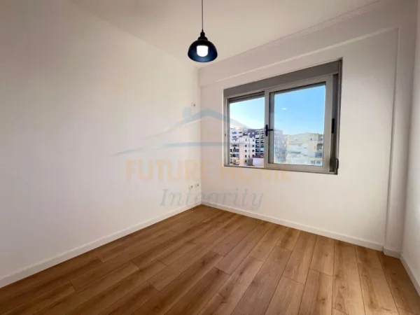 Tirane, shitet apartament 2+1+Ballkon Kati 4, 86 m² 178.000 € (Kodra e Diellit)