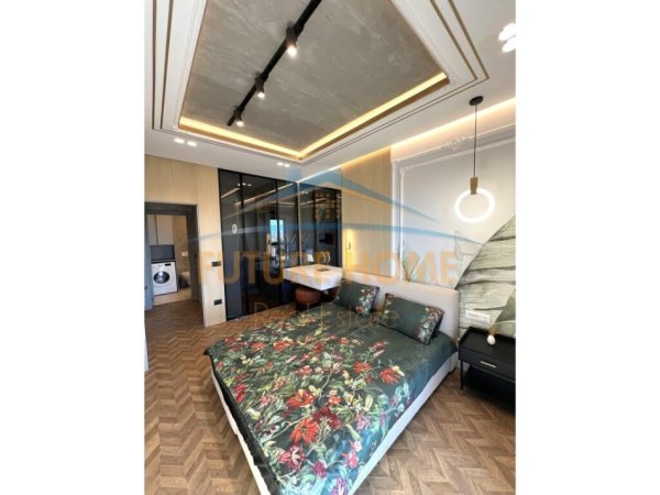 Tirane, jepet me qera apartament 1+1+Ballkon+Post Parkimi, Kati 21, 73 m² 1.100 € (Tirana Garden Building)