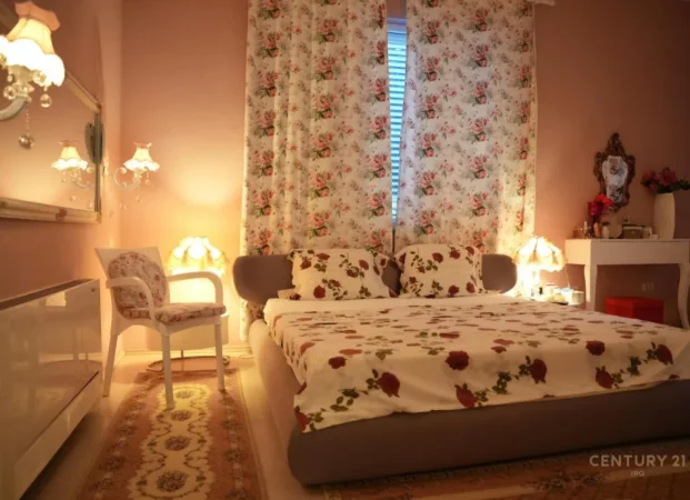 Durres, shitet Vile 3 Katshe Kati 3, 398 m² 1.250.000 € (Qerret)