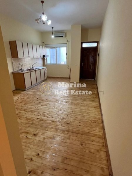 Tirane, jepet me qera shtepi 1+1+Ballkon Kati 2, 65 m² 350 € (Kodra e Priftit)