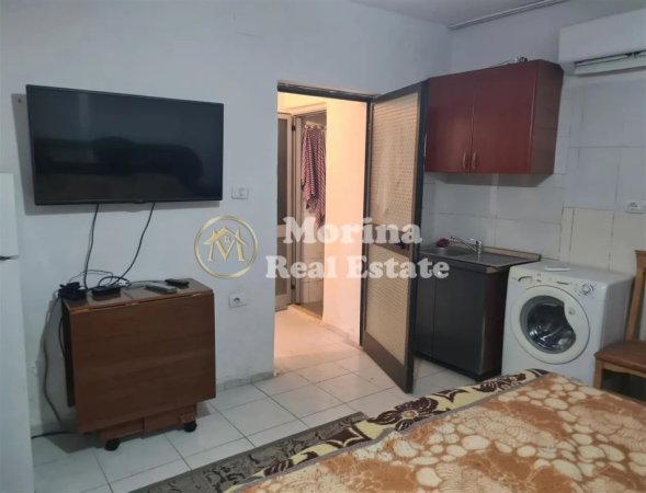 Tirane, jepet me qera garsonier Kati 0, 30 m² 350 € (Stacioni i Trenit)