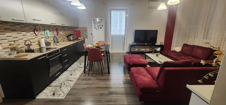 Shqiperi, shitet apartament 2+1+Ballkon Kati 1, 112 m² (tek Liqeni Thate)