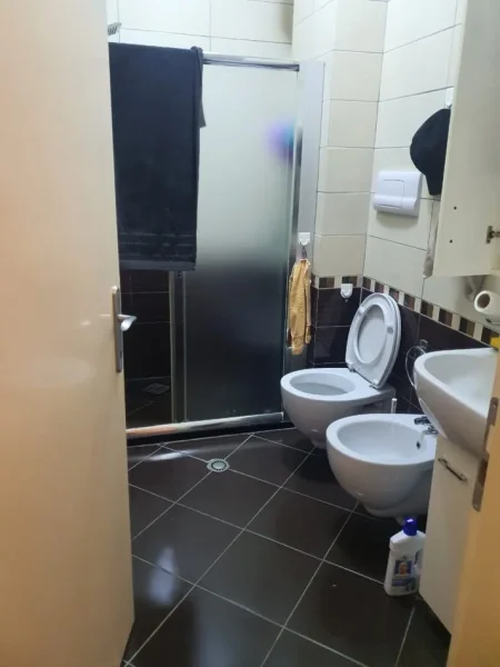 Shqiperi, shitet apartament 2+1+Ballkon Kati 1, 112 m² (tek Liqeni Thate)