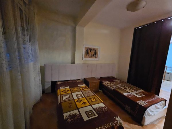 Tirane, jepet me qera apartament 1+1+Aneks Kati 3, 62 m² 480 € (myslym shyri)