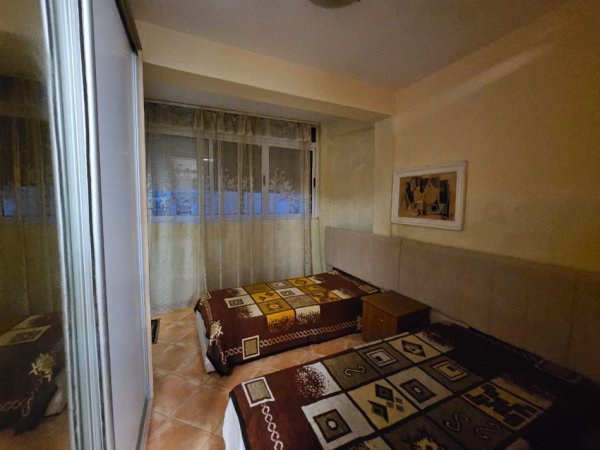 Tirane, jepet me qera apartament 1+1+Aneks Kati 3, 62 m² 480 € (myslym shyri)