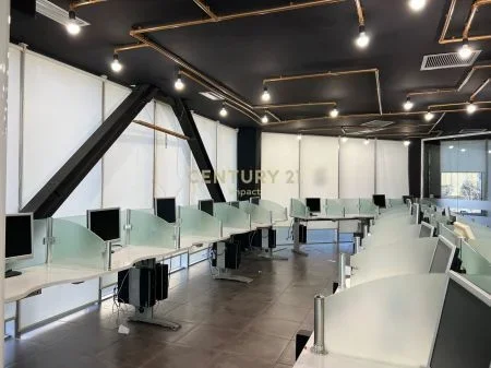 Tirane, shes ambjent biznesi Kati 1, 150 m² 495.000 € (rruga stadiumi dinamo)