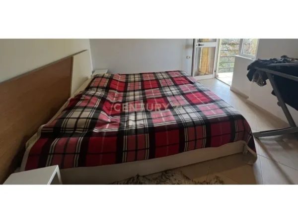 Tirane, shes apartament 2+1+Ballkon Kati 2, 100 m² 125.000 € (rruga teodor keko)