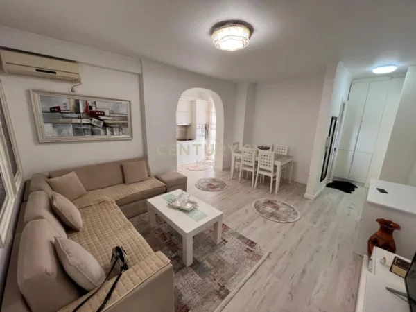 Tirane, jepet me qera apartament 1+1+Aneks+Ballkon Kati 5, 77 m² 500 € (Ali Demi)