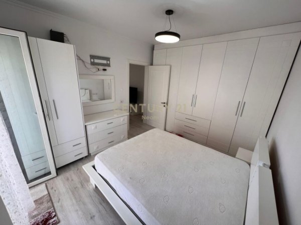 Tirane, jepet me qera apartament 1+1+Aneks+Ballkon Kati 5, 77 m² 500 € (Ali Demi)