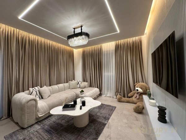 Tirane, jepet me qera apartament 3+1+Aneks+Ballkon Kati 8, 131 m² 1.450 € (Don Bosko)