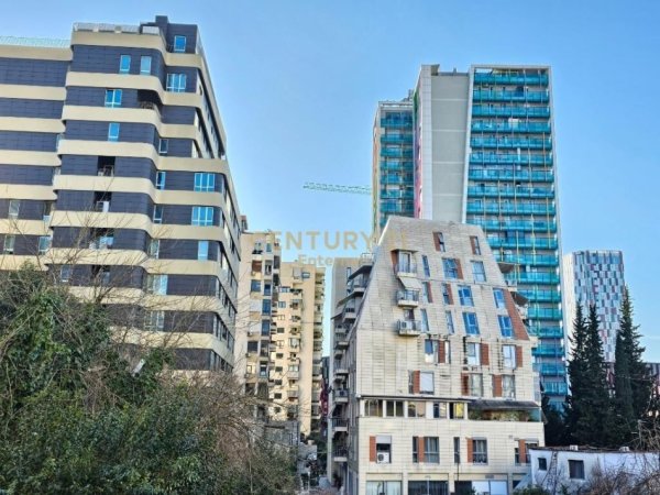 Tirane, jepet me qera apartament 1+1+Aneks+Ballkon Kati 2, 45 m² 595 € (Rruga e Elbasanit)