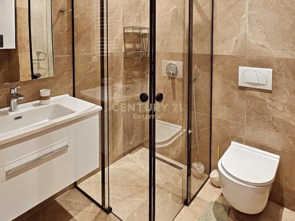 Tirane, jepet me qera apartament 1+1+Aneks+Ballkon Kati 2, 45 m² 595 € (Rruga e Elbasanit)