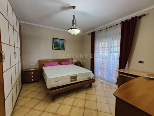 Tirane, jepet me qera apartament 1+1+Aneks+Ballkon Kati 5, 75 m² 570 € (Rruga e Elbasanit)