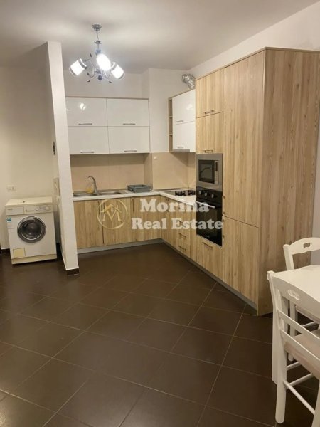Tirane, jepet me qera apartament 1+1 Kati 2, 60 m² 450 € (Varri Bamit — Rruga Xhanfize Keko)