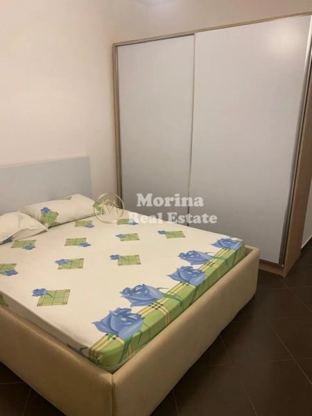 Tirane, jepet me qera apartament 1+1 Kati 2, 60 m² 450 € (Varri Bamit — Rruga Xhanfize Keko)