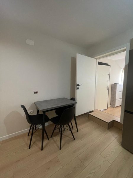 Tirane, jepet me qera apartament 1+1+Aneks Kati 3, 45 m² 490 € (rruga e bogdaneve)