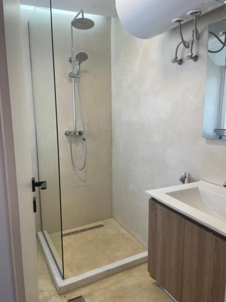 Tirane, jepet me qera apartament 1+1+Aneks Kati 3, 45 m² 490 € (rruga e bogdaneve)