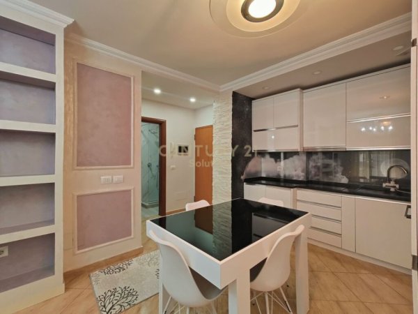 Tirane, jepet me qera apartament 1+1+Aneks+Ballkon Kati 3, 60 m² 570 € (ISH PARKU)