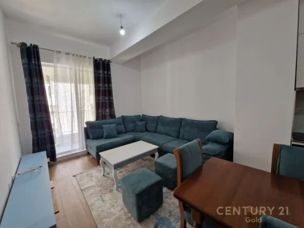 Tirane, jepet me qera apartament 2+1+Aneks+Ballkon Kati 3, 87 m² 550 € (Ali Demi)