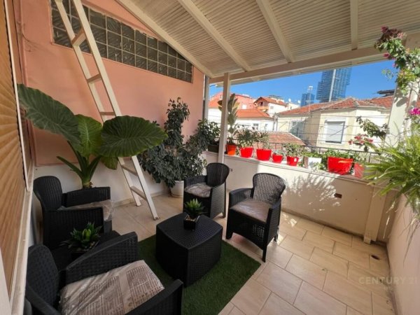 Tirane, jepet me qera apartament 2 Katshe Kati 2, 194 m² 900 € (Rruga e Kavajes)