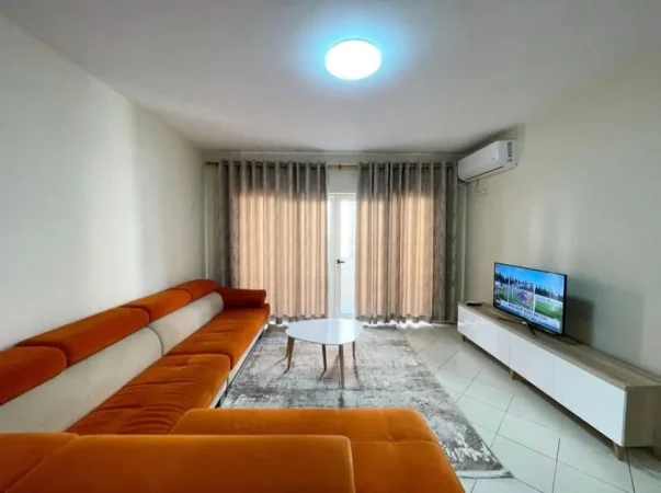 Tirane, jepet me qera apartament 2+1+Aneks+Ballkon Kati 4, 120 m² 530 € (Astir)