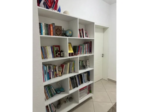 Tirane, jepet me qera apartament 2+1+Aneks+Ballkon , 87 m² 600 € (Don Bosco)