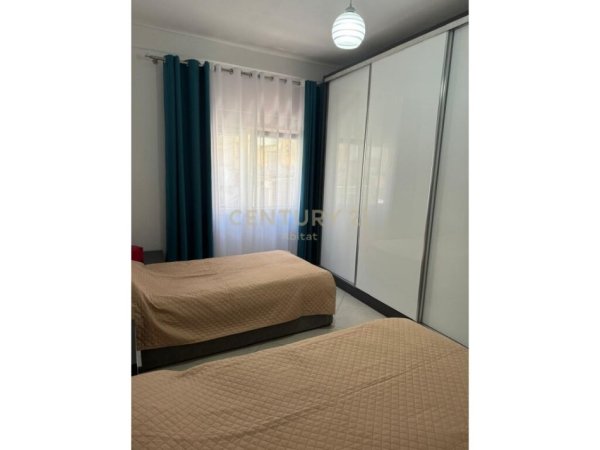 Tirane, jepet me qera apartament 2+1+Aneks+Ballkon , 87 m² 600 € (Don Bosco)