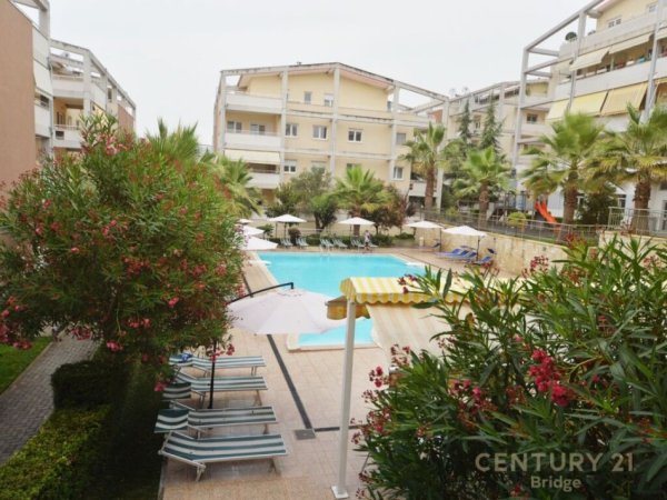Tirane, jepet me qera apartament 2+1+Aneks+Ballkon Kati 1, 118 m² 950 € (TOUCH OF THE SUN)