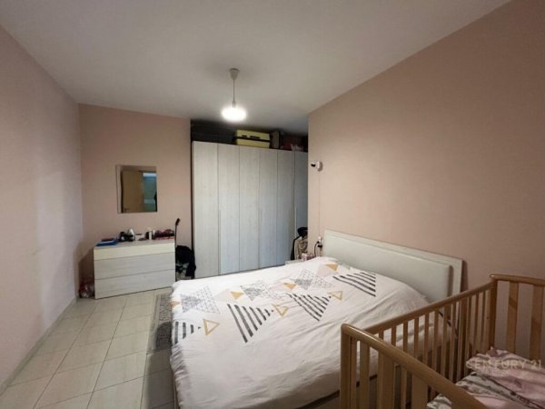 Tirane, jepet me qera apartament 1+1+Aneks+Ballkon Kati 12, 71 m² 550 € (PANORAMA)