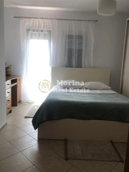 Tirane, jepet me qera apartament 1+1+Ballkon Kati 7, 60 m² 600 € (Pazari i ri)