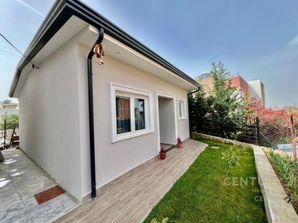 Tirane, jepet me qera apartament 1 Katshe Kati 1, 150 m² 800 € (Lunder)