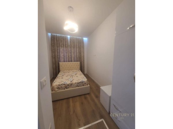 Tirane, jepet me qera apartament 1 Katshe Kati 1, 150 m² 800 € (Lunder)