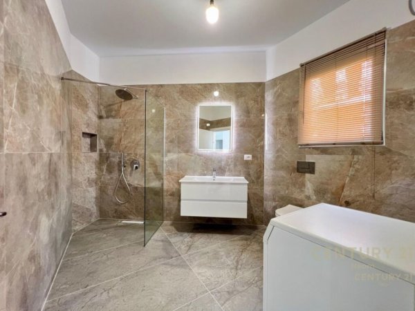 Tirane, jepet me qera apartament 1 Katshe Kati 1, 150 m² 800 € (Lunder)