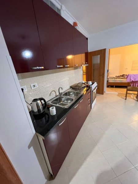 Tirane, jepet me qera apartament Kati 2, 80 m² 350 Euro