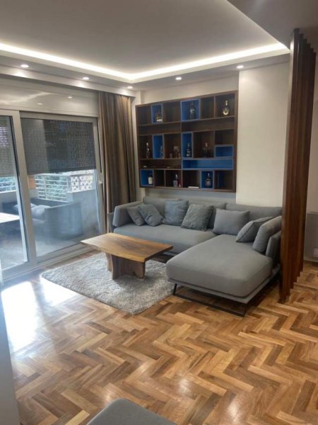 Durres, shitet apartament Kati 7, 87 m² 125.000 Euro (Gjykata)