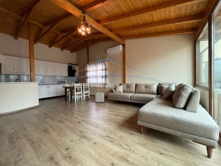 Tirane, jepet me qera apartament 2+1 Kati 4, 120 m² 600 Euro (pallatet agimi)