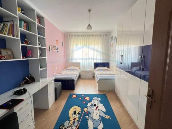 Tirane, shes apartament 2+1+BLK Kati 5, 112 m² 118.000 Euro (rruga loni ligori)