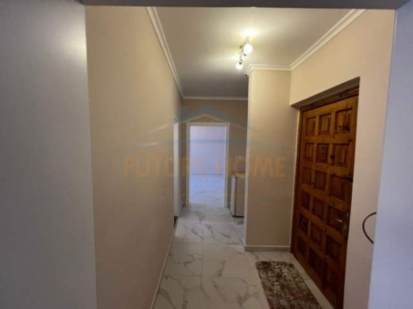 Korce, shitet apartament 1+1 Kati 4, 65 m² 32.000 Euro (Lagjia 10)