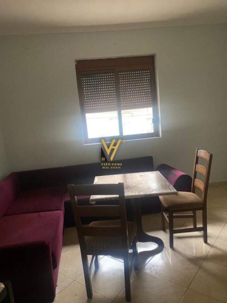 Tirane, shitet Vile 4+1+A+BLK Kati 0, 600 m² 400.000 Euro (SAUK)