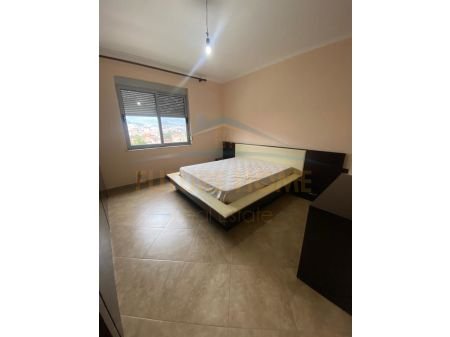 Tirane, shitet apartament 3+1 Kati 4, 136 m² 115.000 Euro (Rruga Kodra e Priftit)