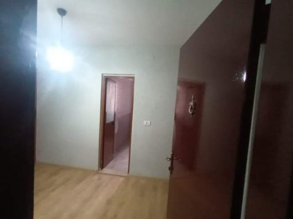 Tirane, jap me qera apartament Kati 3, 70 m² 350 Euro
