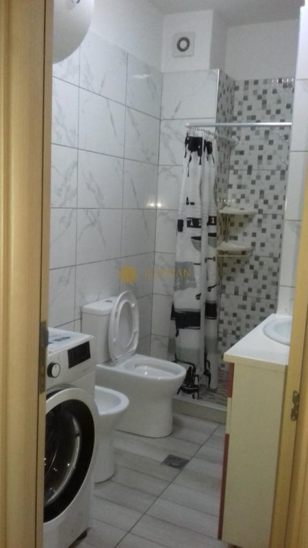 Tirane, jepet me qera apartament 1+1+BLK Kati 6, 67 m² 50.000 Leke