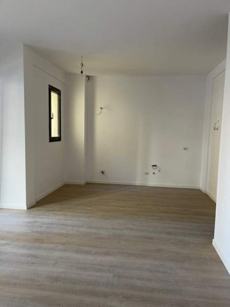 Tirane, jepet me qera apartament 2+1+BLK Kati 3, 100 m² 1.000 Euro