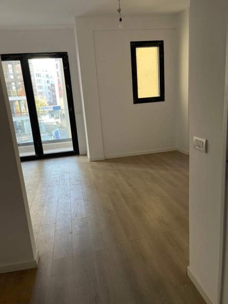 Tirane, jepet me qera apartament 2+1+BLK Kati 3, 100 m² 1.000 Euro