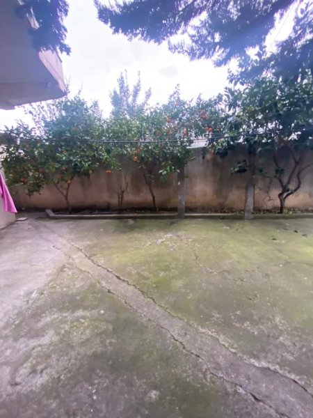 Tirane, shitet shtepi 3 Katshe Kati 1, 240 m² 170.000 Euro (Rruga Kastriotet)