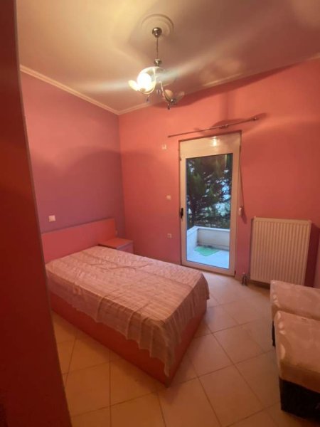 Tirane, shitet shtepi 3 Katshe Kati 1, 240 m² 170.000 Euro (Rruga Kastriotet)