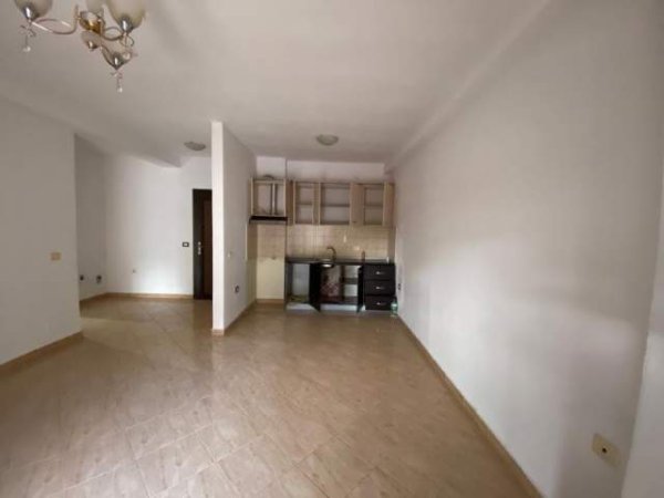 Tirane, shitet apartament 1+1+BLK Kati 2, 83 m² 82.750 Euro (Astir)
