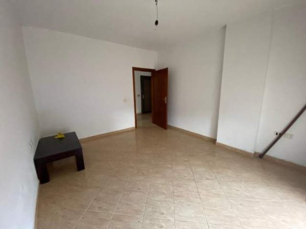 Tirane, shitet apartament 1+1+BLK Kati 2, 83 m² 82.750 Euro (Astir)